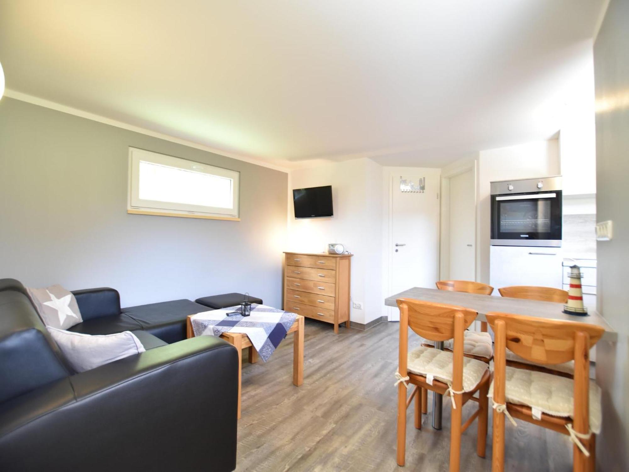 Quaint Bungalow Near Insel Poel With Garden Bagian luar foto